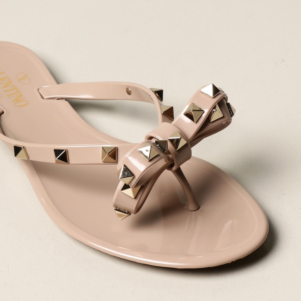 Valentino Garavani Rockstud thong sandal with bow